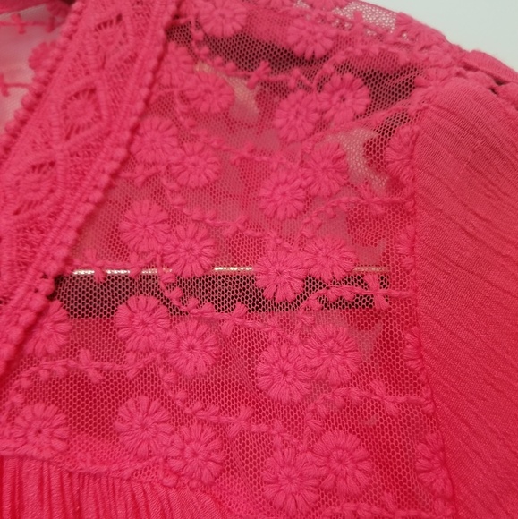 New Directions Linen Top with 3/4 Bell Sleeves - Picture 3 of 8